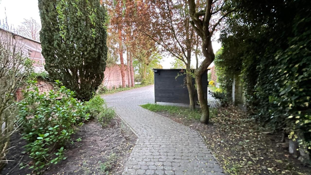 Geraeumiges City-Apartment Mit 2 Badezimmer Und Parkplaetzen D46-Og Oldenburg Exterior photo