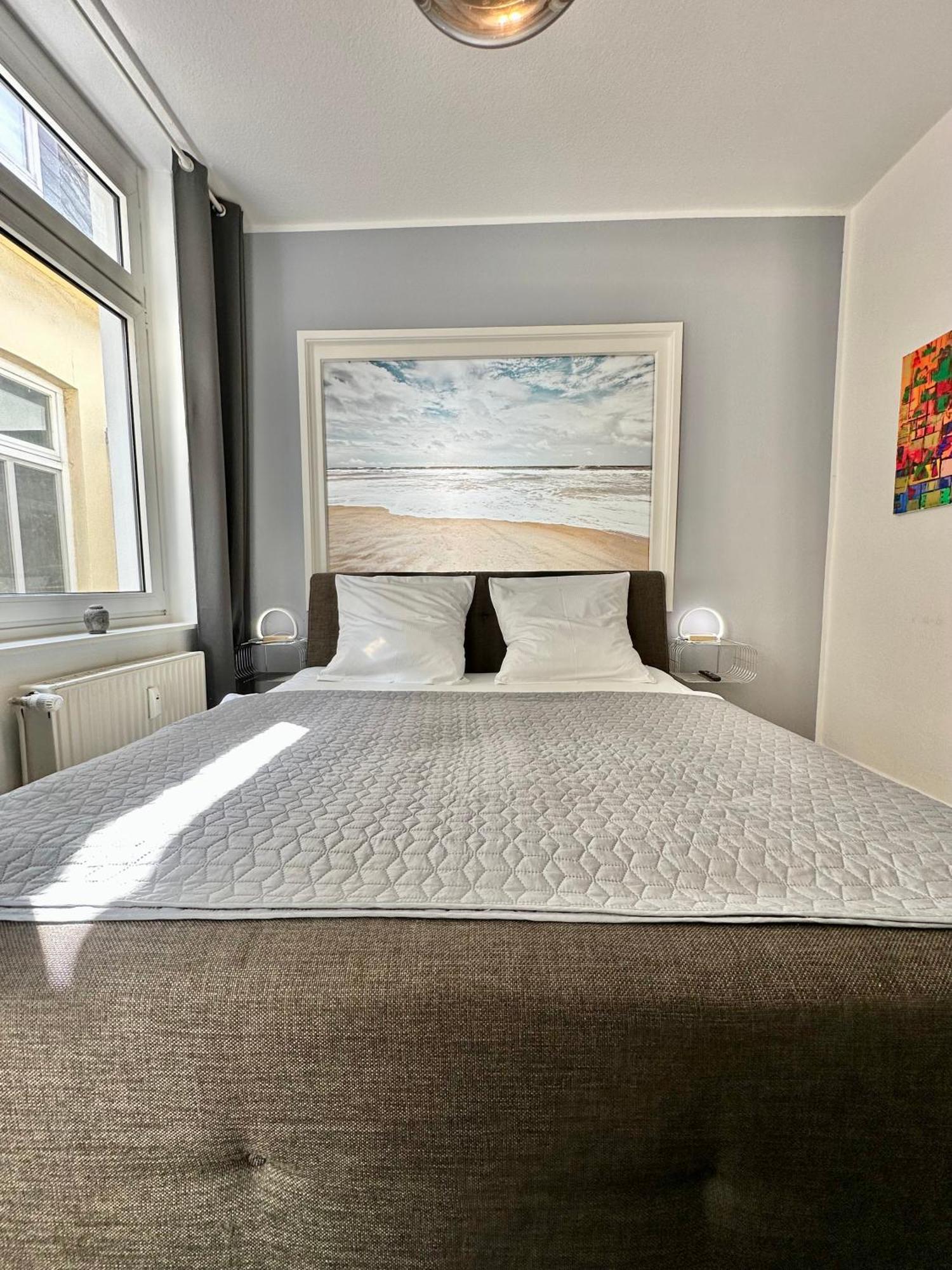 Geraeumiges City-Apartment Mit 2 Badezimmer Und Parkplaetzen D46-Og Oldenburg Exterior photo